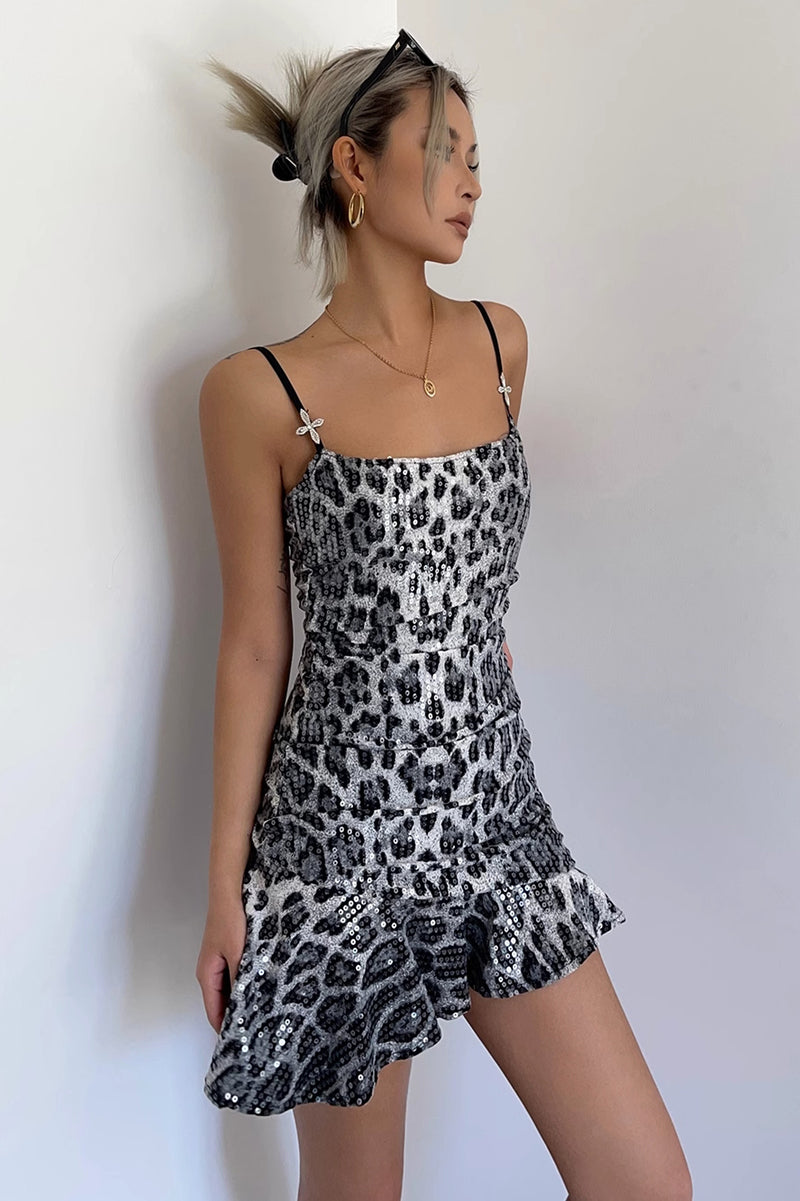 Leopard Print Asymmetrical Hem Sequin Dress – TOP SHOW Leopard Print Asymmetrical Hem Sequin Dress – TOP SHOW