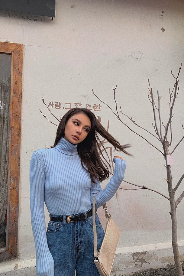 Women's Solid Rib-knit Mock Neck Sweater