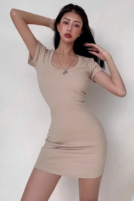 Sexy U-Neck Tight Wrap Buttocks Mini Dress