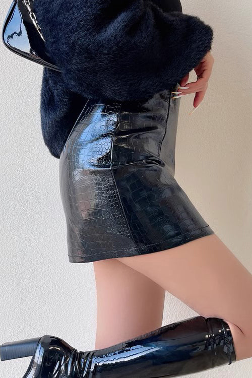 Fashion Embossing Tight Buttocks Skirt