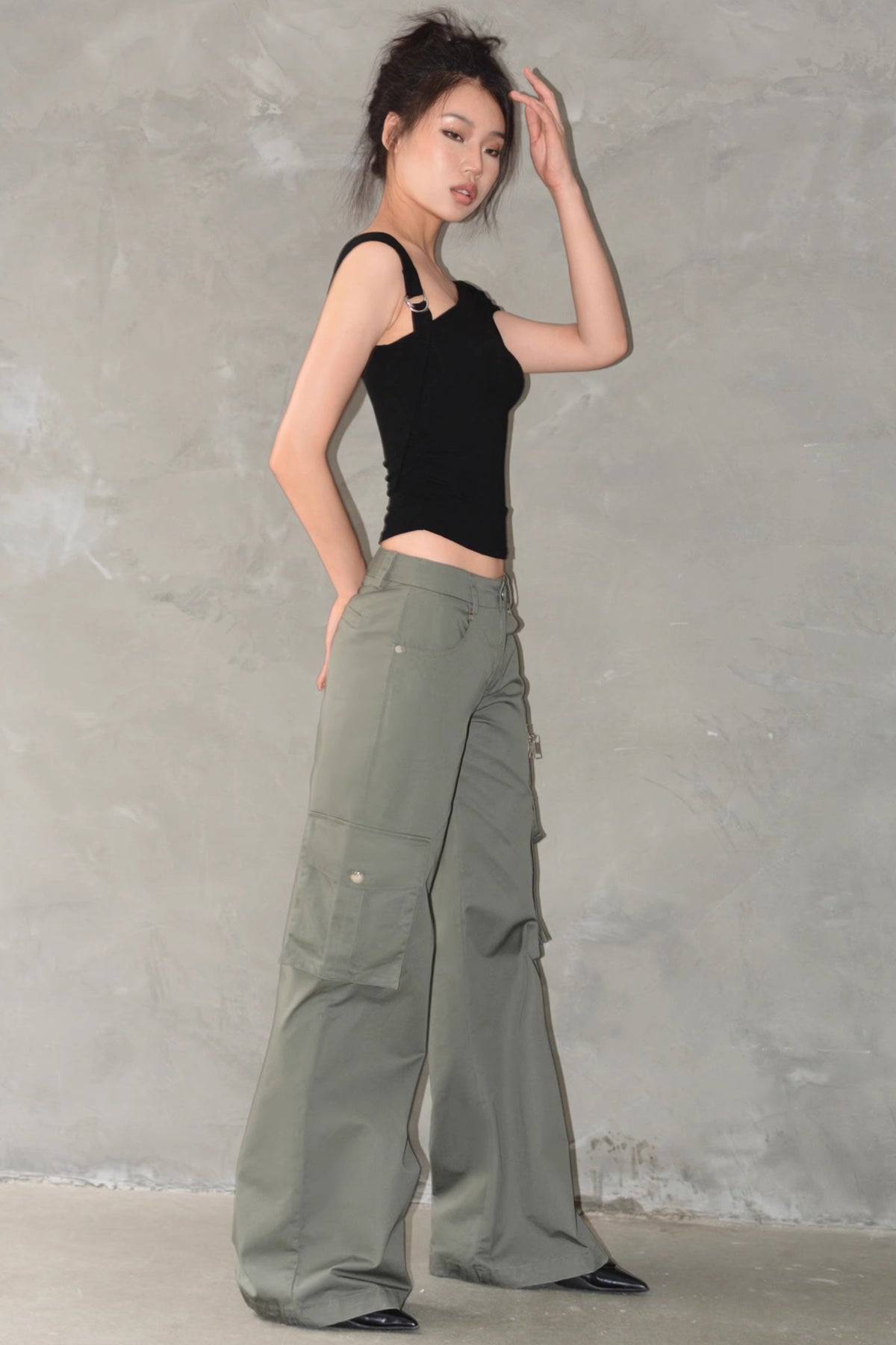 Zip Detail Pocket Side Cargo Wide Leg Pants