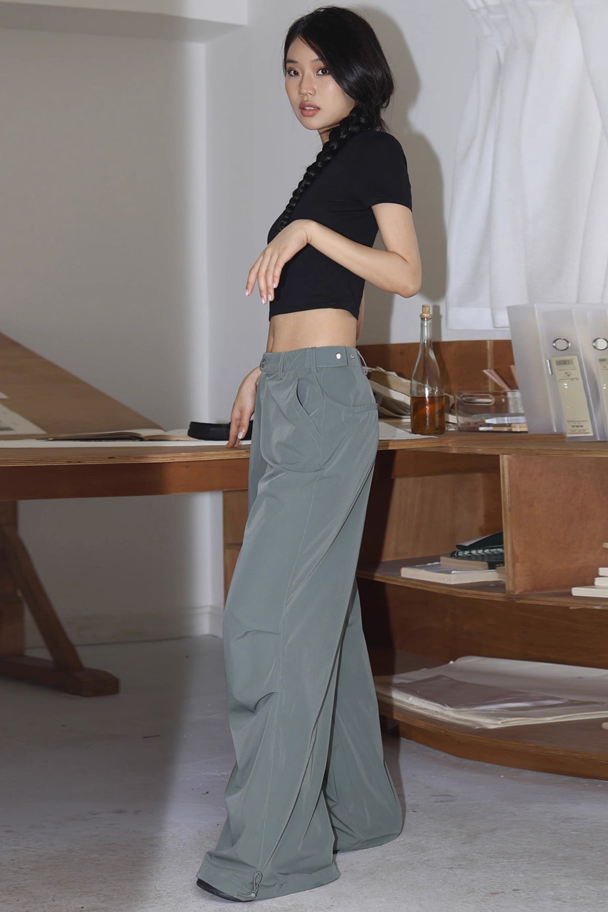 Solid Pocket Side Wide Leg Pants