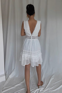 Vintage Floral Embroidery Backless Mesh Dress